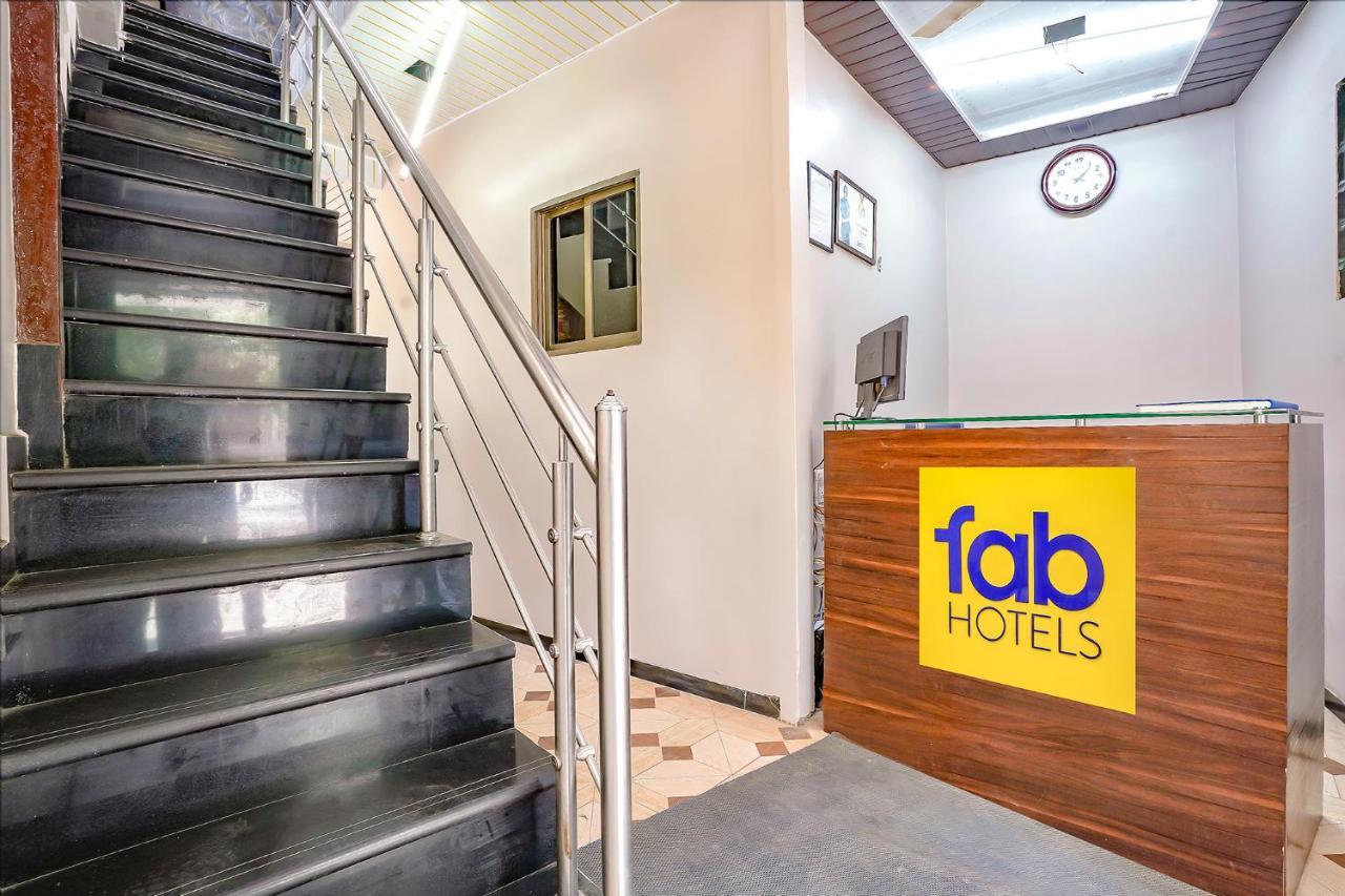 Fabexpress Comfort Stay - Nr Mumbai International Airport Bombaim Exterior foto