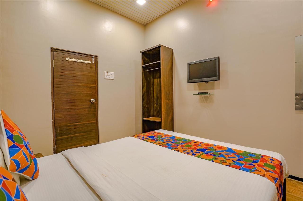 Fabexpress Comfort Stay - Nr Mumbai International Airport Bombaim Exterior foto