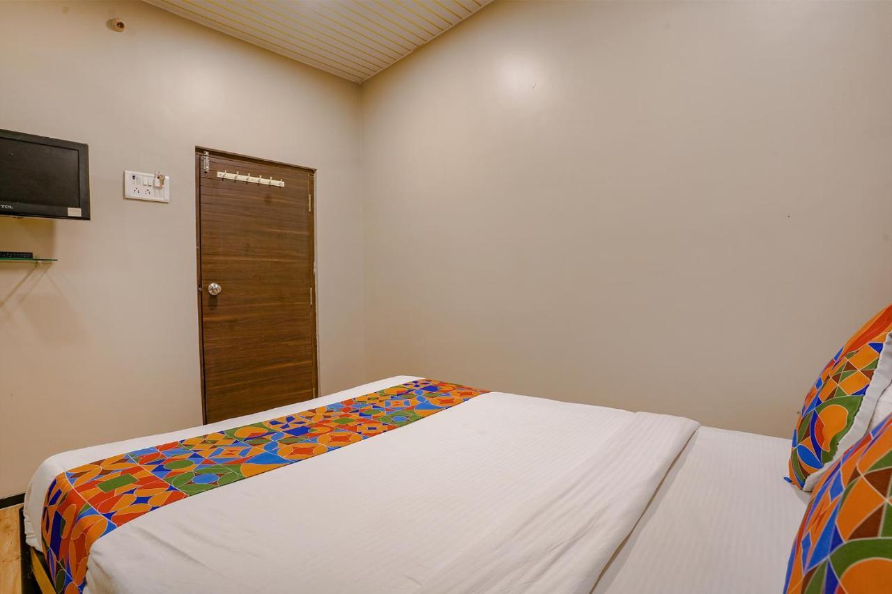 Fabexpress Comfort Stay - Nr Mumbai International Airport Bombaim Exterior foto